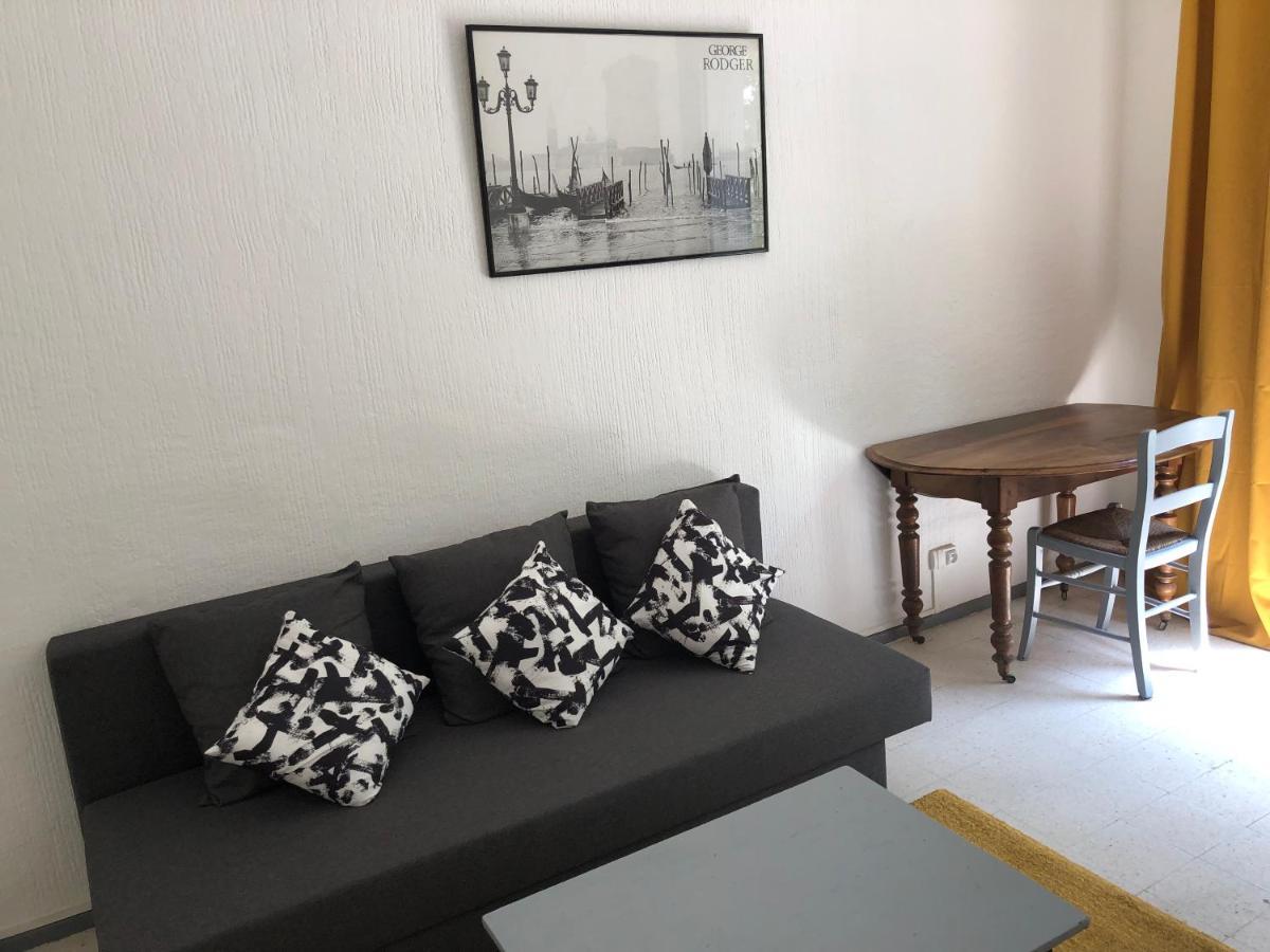 Appartement De Charme Avignon Centre Historique Terrasse Et Balcon Place Pie Εξωτερικό φωτογραφία