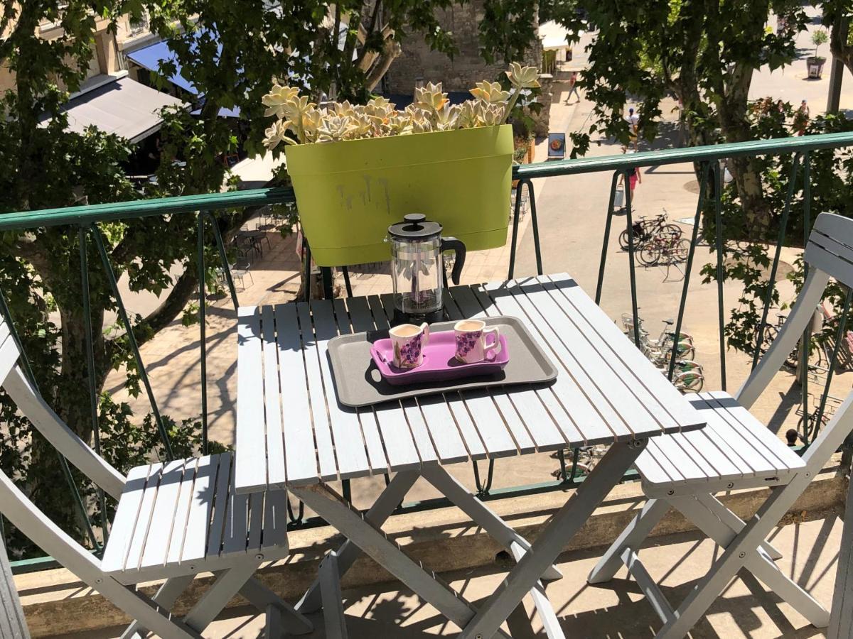 Appartement De Charme Avignon Centre Historique Terrasse Et Balcon Place Pie Εξωτερικό φωτογραφία